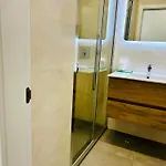 With Marina Views Near Beaches Daire