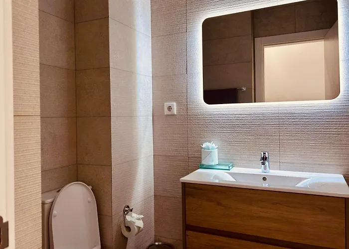 With Marina Views Near Beaches ラゴス