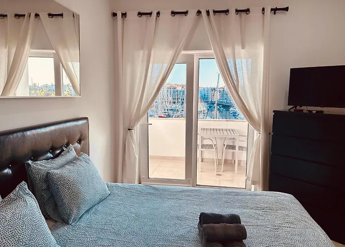 With Marina Views Near Beaches *