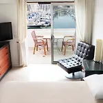 דירה With Marina Views Near Beaches